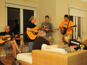 Our host, Jon Garon, in the middle of the "jam" during the Thursday house concert.